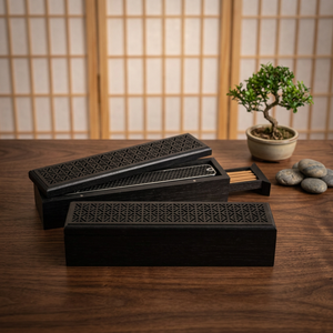 Aqdus Saleem - Caja Quemadora de Incienso Artesanal de Madera de Sándalo Tallada, Ecológica, Duradera, con Aroma a Miel y Melocotón, Venta al por Mayor | - Product Image 3