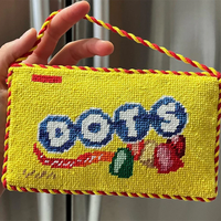 Ornements suspendus ovales personnalisés de haute qualité, petits et mignons, en point de croix et sequins, en polyester, pour la décoration des fêtes
