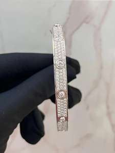 थोक फैशन गहने 18k सोने की प्लेटेड स्टेनलेस स्टील फुल डायमंड ज़िरकॉन चूड़ियों को महिलाओं के लिए क्यूफ बोंगल कंगन - Product Image 6