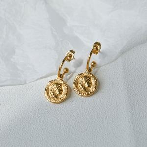 Nouveau design, vente en gros, collier chaîne anti-ternissement en acier inoxydable 316L plaqué or 18 carats avec pendentif pièce de monnaie pour femme - Product Image 6