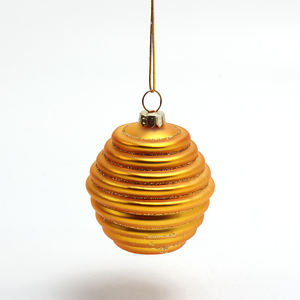 Adornos <span class=keywords><strong>de</strong></span> Pascua <span class=keywords><strong>de</strong></span> Navidad <span class=keywords><strong>de</strong></span> cristal pintados a mano personalizados, forma <span class=keywords><strong>de</strong></span> colmena <span class=keywords><strong>de</strong></span> girasol <span class=keywords><strong>de</strong></span> abeja, colgante <span class=keywords><strong>de</strong></span> Navidad ecológico - Product Image 6