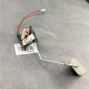 Capteur de niveau de carburant du réservoir de carburant 1106100-01/CR-1106100-01for 6350C & <span class=keywords><strong>DFM</strong></span> DFSK 465 <span class=keywords><strong>K01</strong></span> K07 Expéditeur de pompe à carburant - Product Image 3