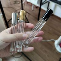 Vente directe d'usine de flacons de parfum vides portables carrés et ronds de haute qualité de 5 ml, 10 ml, 15 ml