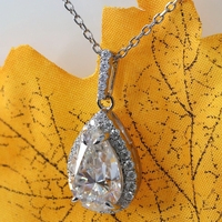 Paston takı özelleştirilmiş 9x13mm 5CT DEF VVS armut mozanit kolye klasik güzel takı mozanit kolye kadın kız
