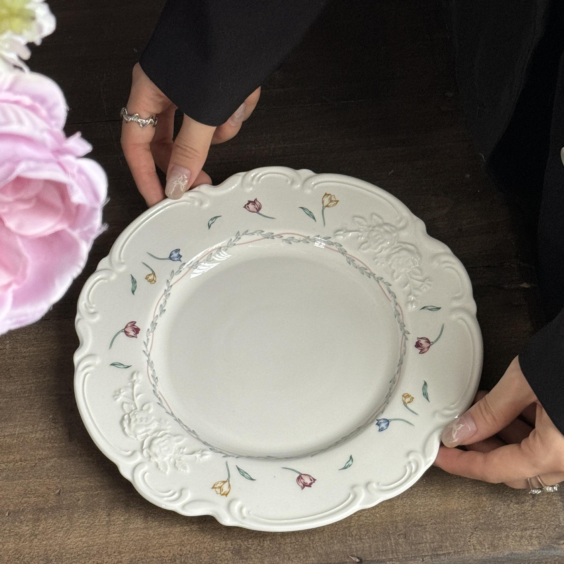 Lace rose plate 8.5 inches 22.5*2