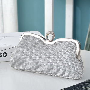 Sac à main pochette floral tendance en promotion, pochette élégante de haute qualité pour femmes, idéal pour les tenues quotidiennes et formelles, sacs à main pochette en strass - Product Image 3