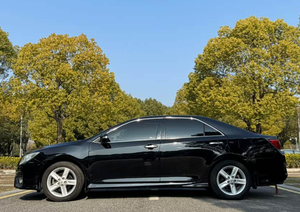 Meilleures Offres de Voitures d'Occasion en Gros - Toyota Camry XLE Berline 4 Portes 2012, Conduite à Gauche, Sièges en Cuir, Caméra Arrière - Product Image 4