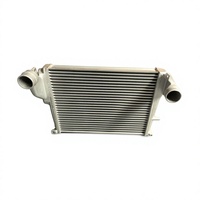 Remplacement de l'intercooler d'air de suralimentation du moteur turbo automobile