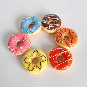 Donut sensoriel anti-stress en PU à rebond lent, imitation alimentaire, 5,5 cm - Product Image 3