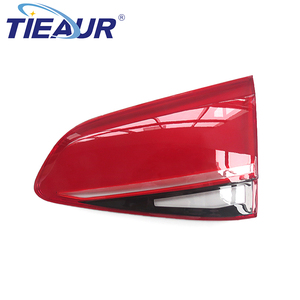 TIEAUR accessoires de voiture <span class=keywords><strong>feux</strong></span> arrière couvercle d'objectif feu arrière feu arrière couvercle de feu arrière à l'intérieur pour GOLF7.<span class=keywords><strong>5</strong></span> 2018-2020 ans - Product Image 1