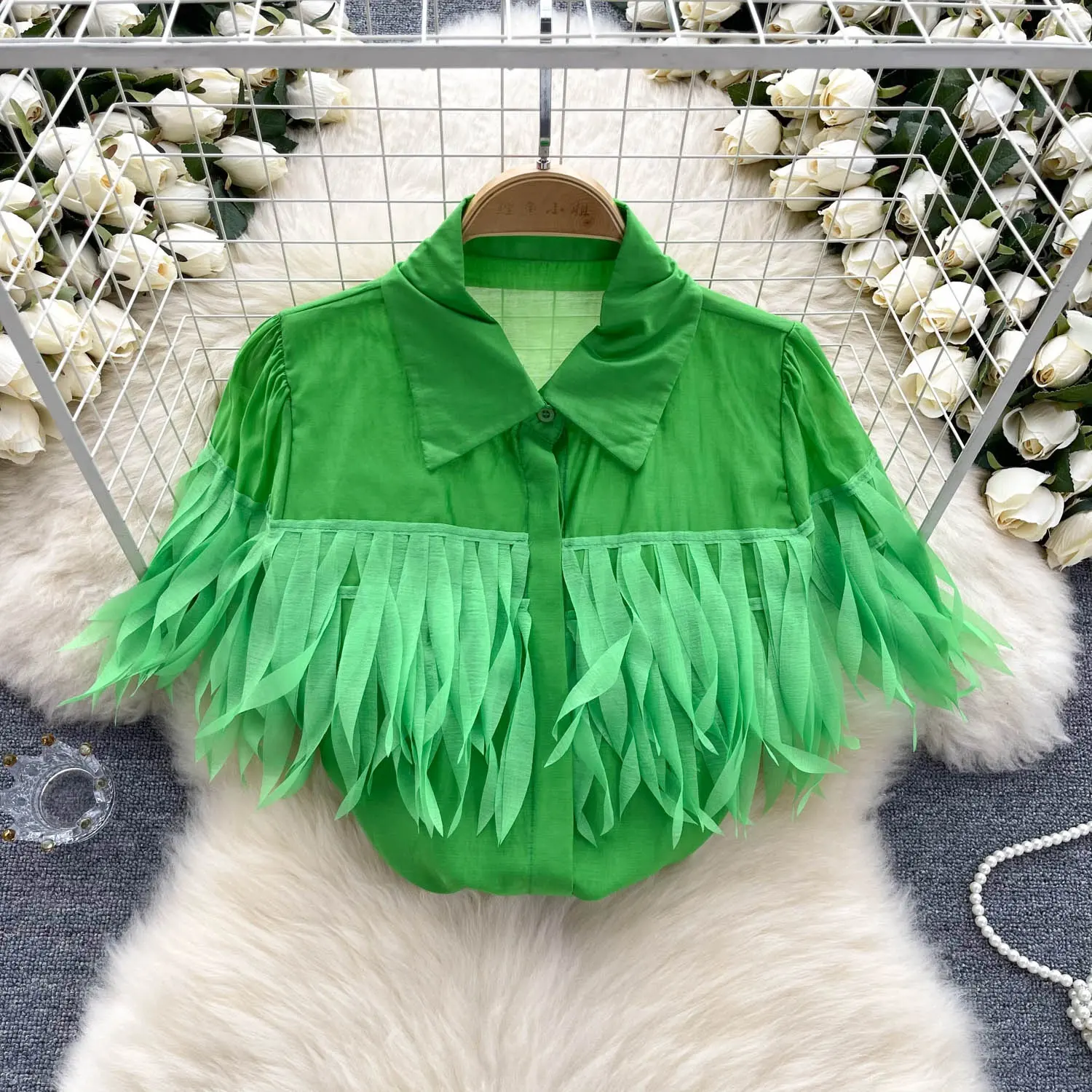 하이 엔드 셔츠 여성의 여름 2024 독특하고 다재다능한 얇은 술 스플 라이스 탑 트렌디 한 새로운 디자인
