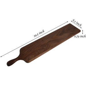 Planche à fromage en bois de noyer japonais 75x15.5x2cm avec poignée pour servir et couper en cuisine - Product Image 5