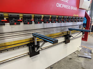 آلة ثني هيدروليكية CNC بـ 4+1 محاور مع محرك سيرفو لثني الفولاذ المقاوم للصدأ - Product Image 5