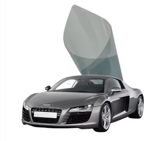 Pellicola Oscurante per Finestrini Auto in PET al Carbonio con Funzione Autoriparante, Cambio Colore e Antigraffio per <span class=keywords><strong>Protezione</strong></span> <span class=keywords><strong>Solare</strong></span> della Carrozzeria - Product Image 1
