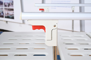 Cama de Hospital Manual para Pacientes BT-AM260 BESTRAN Clase I con 2 Manivelas, ABS, para Cuidado de Enfermería, con 1 Año de Garantía y Repuestos Gratuitos - Product Image 6