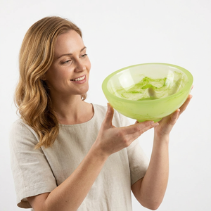Bol à salade minimaliste en résine verte écologique polie pour usage domestique en stock - Product Image 1