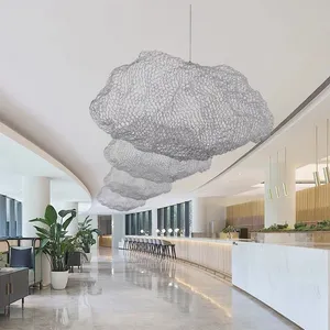 Lámpara colgante de nubes flotantes de malla de alambre creativa, luz de iluminación para hotel