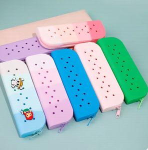 Étui à crayons portable en silicone personnalisé avec logo, pour fournitures scolaires, sac à stylos créatif DIY pour enfants, pochette de rangement multifonctionnelle - Product Image 3