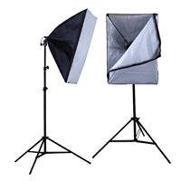 Kit d'éclairage Softbox pour équipement de studio photo pour diffuser et remplir la lumière pour les portraits et les séances photo publicitaires de mode