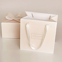 Sacs en Papier d'Art Personnalisés de Luxe avec Logo Imprimé Noir et Rose pour Vêtements et Cadeaux