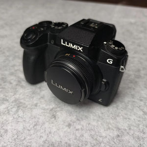 Top Sale Panasonics Lumix DMC-G7 4K UHD Video Recording 16.0 MP CMOS Sensor SD Card Mirrorless Digital <b>Camera</b> Cheap <b>Camera</b> - Product Image 1