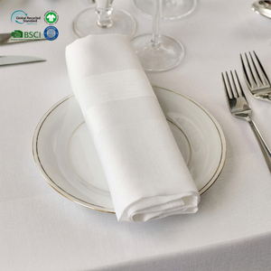 Servilletas de satén de algodón blancas de primera calidad al por mayor, de 20x20 pulgadas, reutilizables, con dobladillo de una sola aguja, para banquetes VIP y eventos de alta gastronomía. - Product Image 1