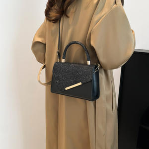 Saco De Ombro Outono/Inverno Do Agente De Guangdong Saco Crossbody Cristal-Adornado Novo Design - Product Image 2