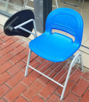 Chaise de bureau en maille plastique économique moderne fixe et empilable pour la formation ou la conférence pour les écoliers et les invités