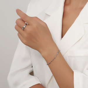 Anillo de Moda con Corazón, Amor y Amistad, Chapado en Oro de 18K, Acero Inoxidable, Anillo de <span class=keywords><strong>Promesa</strong></span>, Anillo de Bodas, Joyería, Regalos de Cumpleaños para Mujer - Product Image 3