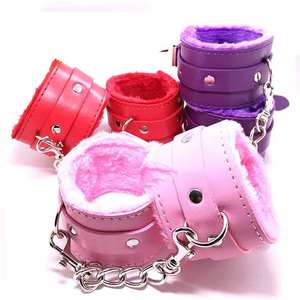 Menottes en cuir sexy pour jeux de rôle, accessoires de cosplay, bondage, fétichisme BDSM, jeux érotiques, menottes fourrées pour couples - Product Image 5