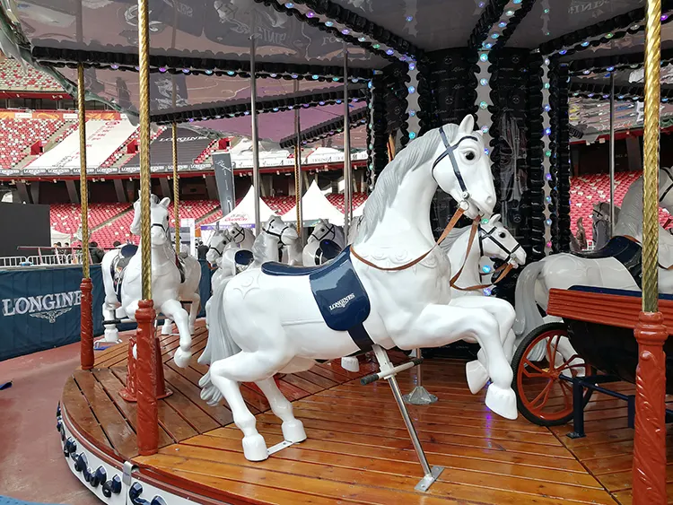 Carrousel d'amusement enfants manèges carrousel mécanique