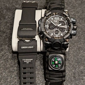 Reloj deportivo digital con pantalla grande y camuflaje para hombre – Resistente al agua, multifunción, hora dual, para exteriores - Product Image 3