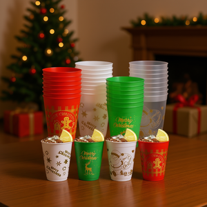 Gobelets réutilisables en plastique de Noël 16 oz avec motifs de bonhomme en pain d'épices, Père Noël et rennes pour bière, café, fournitures de fêtes - Product Image 2