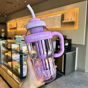 Yeni varış 1300ML yalıtımlı plastik su şişesi spor kullanımı için sevimli spor tarzı plastik kapak saman çay demlik toptan - Product Image 2