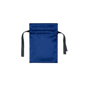 Sacs en satin miniatures personnalisés en gros, pochettes anti-poussière pour perruques, sacs cosmétiques à cordon avec ficelle - Product Image 1