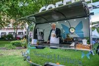 Nouvelle remorque de cuisine mobile en acier inoxydable personnalisable pour restauration rapide, bar à bière, fêtes, mariages et traiteur, couleur orange