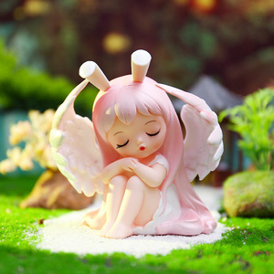 La statuetta dell'Angioletto di Anna, una graziosa decorazione da tavolo per bambine, è disponibile all'ingrosso direttamente dalla nostra fabbrica. - Product Image 2