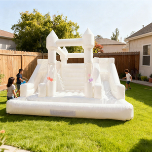 Château Gonflable Blanc de Luxe pour Mariage et Fêtes avec Toboggan – Location Commerciale - Product Image 1