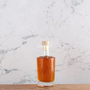 Venta al por mayor 100mL Mini <span class=keywords><strong>miniatura</strong></span> jugo vino espíritu Vodka botella de vidrio para licor de whisky - Product Image 2