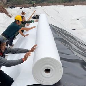 Meilleur <span class=keywords><strong>prix</strong></span> Fabricant de géotextiles non tissés <span class=keywords><strong>Prix</strong></span> du géotextile de construction routière par <span class=keywords><strong>m2</strong></span> - Product Image 4