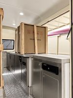 Remolque de Comida Móvil Eléctrico Citroën Retro Vintage con Congelador Comercial y Barra Exhibidora para Catering en Observatorios