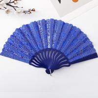 Éventail à main portable personnalisé en bambou pour cadeaux promotionnels Sculpté et peint Modèle de décoration publicitaire de style