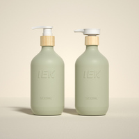 Bouteille de gel douche pour le corps avec étiquette personnalisée Bouteille de pompe en plastique vide pour animaux de compagnie Bouteilles de shampoing de 500ml à épaulement incliné