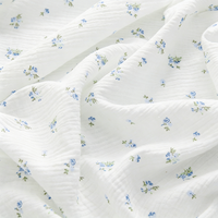 Tissu en coton 100% double épaisseur, crêpe gaze, imprimé mini-fleurs bleues, doux et froissé, pour vêtements d'intérieur, pyjamas et vêtements pour enfants