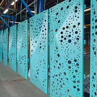 Panneau de bardage en aluminium perforé, tôle métallique perforée pour la décoration des murs extérieurs des bâtiments, mur-rideau 3D