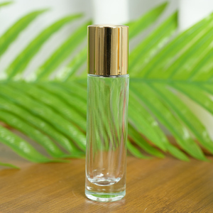 Mini Atomizador de Perfume Portátil MUB de 15 ml, Botella de Vidrio con Cuello Roscado y Pulverizador a Presión, Admite Logotipo Personalizado - Product Image 4