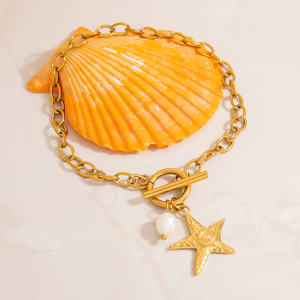 Bracelet à breloques étoile de mer en alliage de zinc plaqué or, bijoux d'été océaniques, accessoire de mode unisexe - Product Image 1