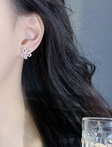 Bijoux de luxe Xinfly, or véritable 18 carats, diamant rose naturel 0,13 ct, diamant naturel 0,33 ct, style fleur, boucles d'oreilles pour femmes - Product Image 5