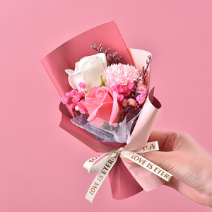 Bouquet di Fiori Artificiali di Garofani Fatti a Mano con Confezione Regalo, Decorazione per la Festa della Mamma e Compleanno di <span class=keywords><strong>Moglie</strong></span>, Regalo per la Festa della Mamma - Product Image 3