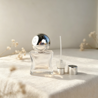 Flacon pulvérisateur de parfum en verre transparent à fond épais, flacon de parfum vide avec bouchon à bille, impression personnalisée du logo pour l'emballage de parfum
